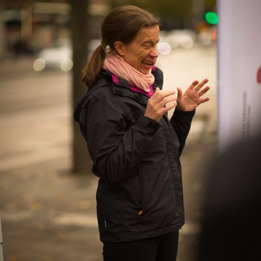 Isabel Ekman – resande inom döv/hörsel med kompass kommunikation och lärande #Enavalla